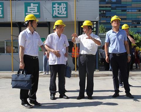   解放思想，关注民生——区领导一行来院走访调研